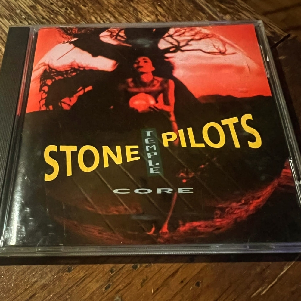5/5.00 Stone Temple Pilots Core CD
